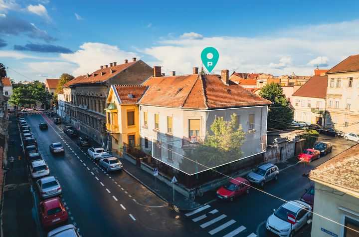 Apartament 5 camere de vanzare ULTRACENTRAL - Arad anunturi imobiliare Arad