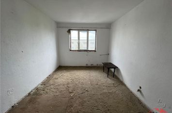 Apartament 3 camere de vanzare SUD - Vrancea anunturi imobiliare Vrancea