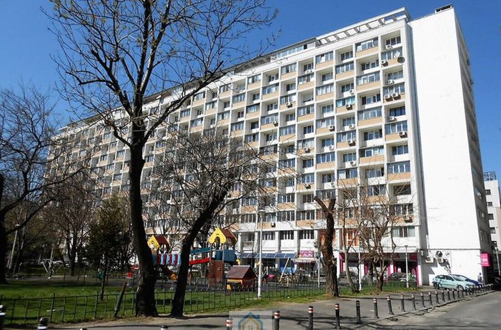 Vând apartament CENTRAL 3 camere zona Dorobanti-Perla, Sos. Stefan cel Mare,la 5 minute metrou Stefan cel Mare,renovat. anunturi imobiliare Bucuresti