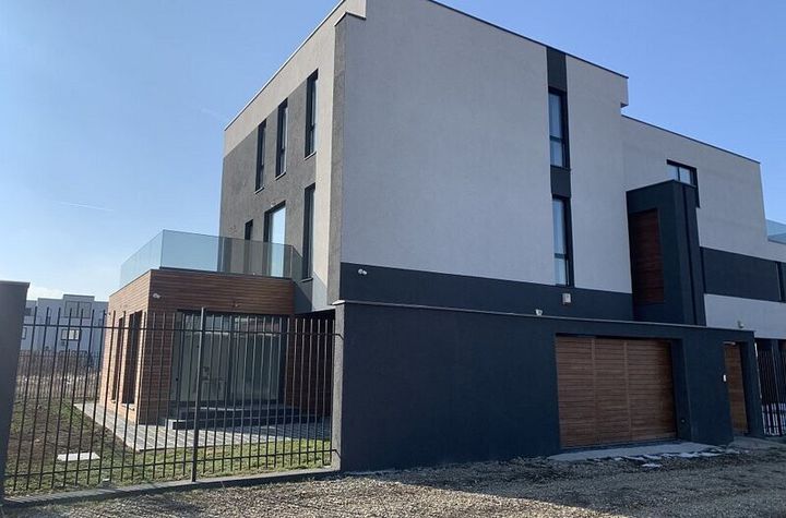 Vilă - 5 camere de vanzare PIPERA - Bucuresti anunturi imobiliare Bucuresti