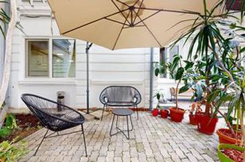 Casă cu șarm istoric lângă Cișmigiu – 6 camere, atrium natural, cramă anunturi imobiliare Bucuresti
