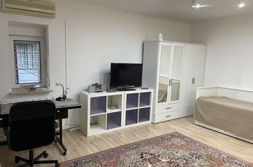 Matei Basarab - Traian garsoniera decomandata 40 mp utili 470 Euro anunturi imobiliare Bucuresti