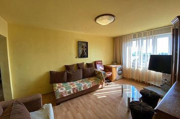 Apartament 3 camere de vanzare VLAHUTA - Brasov anunturi imobiliare Brasov