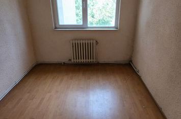 Apartament 3 camere 51.9 mp str.Trandafirilor, nr.3 Hunedoara anunturi imobiliare Hunedoara