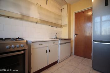 IULIU MANIU-METROU LUJERULUI, SEMIDECOMANDAT, LIBER, TOTAL 71.19 MP! anunturi imobiliare Bucuresti
