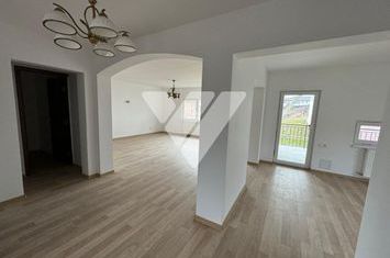 Vilă - 4 camere de vanzare CISNADIE - Sibiu anunturi imobiliare Sibiu
