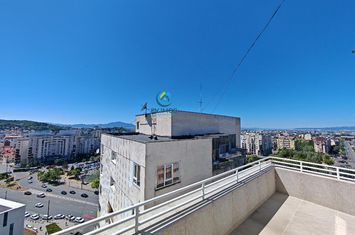 Apartament 3 camere de inchiriat CENTRUL CIVIC - Brasov anunturi imobiliare Brasov