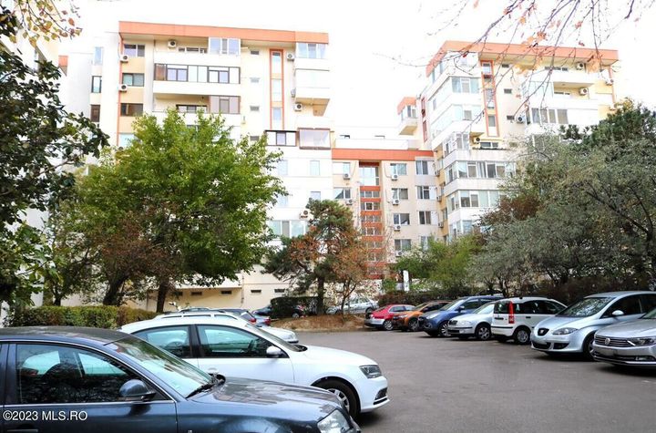 Apartament 5 camere de vanzare TOMIS NORD - Constanta anunturi imobiliare Constanta