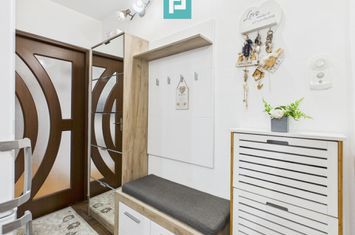 Apartament cu 3 camere complet mobilat și utilat anunturi imobiliare Arad