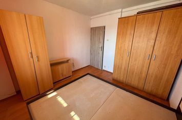 Apartament 3 camere Aparatorii Patriei 2 bai anunturi imobiliare Bucuresti