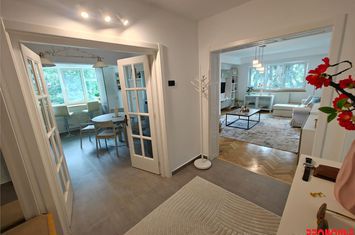 Apartament 3 camere de inchiriat ULTRACENTRAL - Bacau anunturi imobiliare Bacau