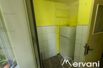 Apartament 2 camere de vanzare CENTRU - Prahova anunturi imobiliare Prahova