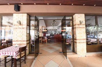 Pizzerie funcțională 170 mp în centrul Serres anunturi imobiliare Grecia