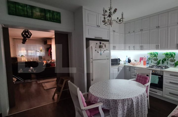 Casă - 4 camere de vanzare SATU MARE - Satu Mare anunturi imobiliare Satu Mare