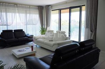 Apartament 4 camere de vanzare MAMAIA - Constanta anunturi imobiliare Constanta