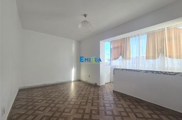 Apartament 3 camere de vanzare REPUBLICII - Bacau anunturi imobiliare Bacau