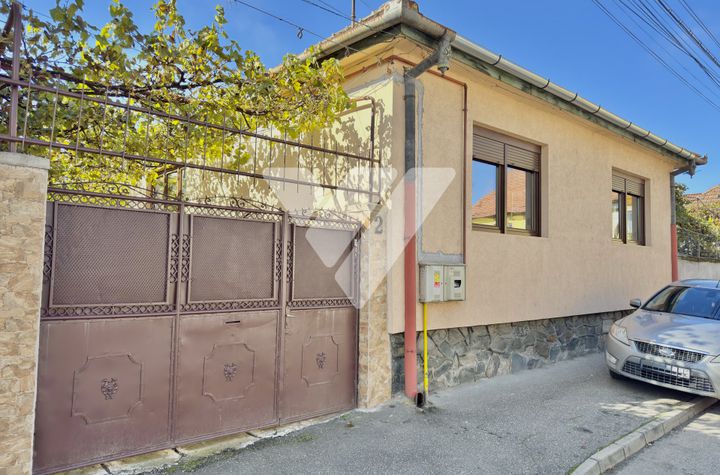 Casă - 3 camere de vanzare LAZARET - Sibiu anunturi imobiliare Sibiu