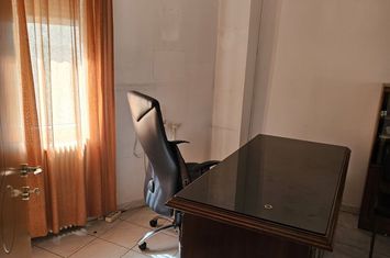 Birou 46 mp în centrul Drama, etaj 1 anunturi imobiliare Grecia