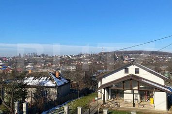 Vilă - 4 camere de vanzare SUCEAVA - Suceava anunturi imobiliare Suceava