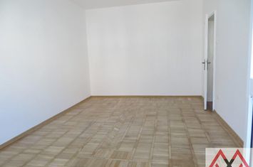 Garsoniera Sos. Giurgiului - Luica, decomandata, 34,83mp anunturi imobiliare Bucuresti