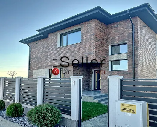 Vilă 4 cam Miroslava, 120 mp, S+P+1