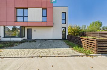 Casă modernă cu 3 dormitoare și curte spațioasă în Corbeanca anunturi imobiliare Bucuresti