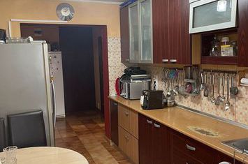 Apartament 4 camere de vanzare APARATORII PATRIEI - Bucuresti anunturi imobiliare Bucuresti