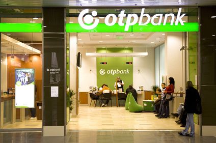 OTP Bank lansează un produs unic pe piaţa din Romȃnia: cardul de credit cu 6 rate la orice plată, în ţară sau în străinătate