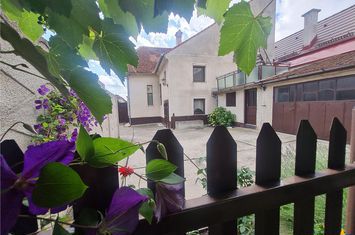 Casă - 3 camere de vanzare CENTRAL - Brasov anunturi imobiliare Brasov