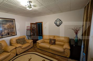 Apartament 3 camere de vanzare MICRO 4 - Dambovita anunturi imobiliare Dambovita