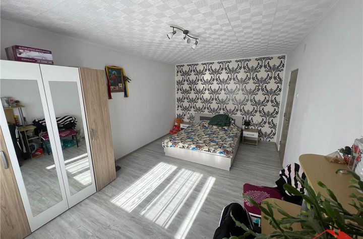 Apartament 2 camere de vanzare ULTRACENTRAL - Vrancea anunturi imobiliare Vrancea