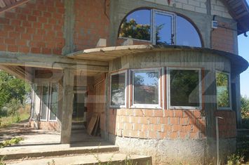 Vilă - 6 camere de vanzare TARGOVISTE - Dambovita anunturi imobiliare Dambovita