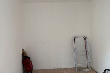 Dâmbu – Apartament 3 camere, etaj 2/4, balcon anunturi imobiliare Mures