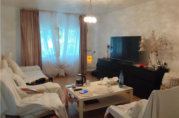 Apartament 2 camere de vanzare 9 MAI - Prahova anunturi imobiliare Prahova