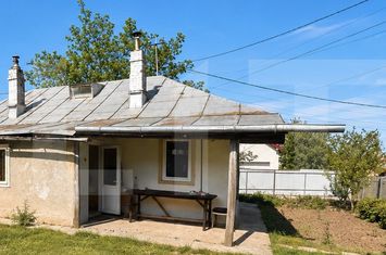 Casă - 2 camere de vanzare BOTOSANI - Botosani anunturi imobiliare Botosani