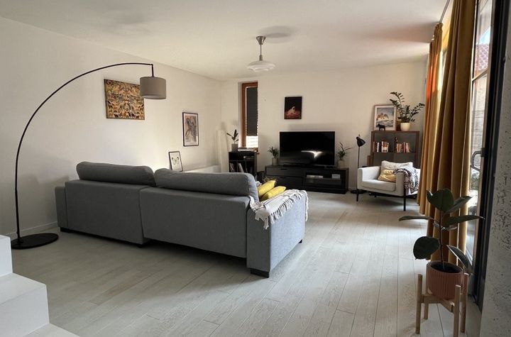 Vilă - 3 camere de vanzare DUMBRAVITA - Timis anunturi imobiliare Timis