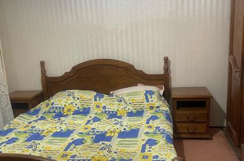 1 Decembrie metrou vanzare apartament 4 camere anunturi imobiliare Bucuresti