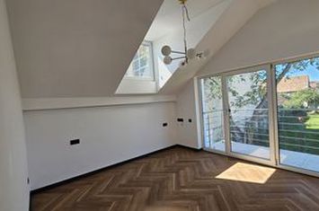 Apartament 3 camere de vanzare TURNISOR - Sibiu anunturi imobiliare Sibiu