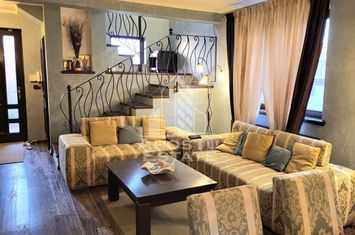 Casa individuala,cu 4 camere,mobilata si utilata,Giarmata Vii anunturi imobiliare Timis