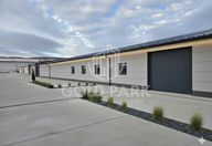 1.050 €, Spațiu industrial