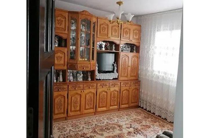Apartament 3 camere de vanzare BURDUJENI - Suceava anunturi imobiliare Suceava