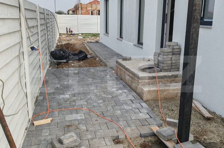 Casă - 5 camere de vanzare URSENI - Timis anunturi imobiliare Timis