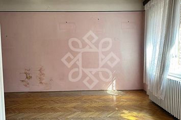 Apartament ultracentral de vanzare, zona Teatrului Oradea anunturi imobiliare Bihor