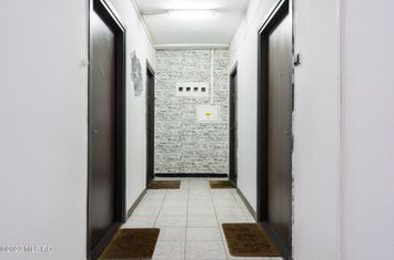 Apartament 3 camere de vanzare P-TA VICTORIEI - Bucuresti anunturi imobiliare Bucuresti