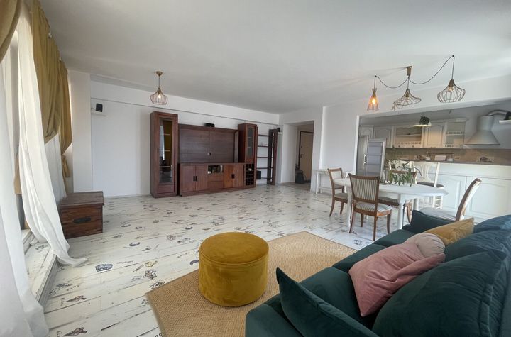 ANTIAERIANA - PENTHOUSE | Chirie 4 camere + 2 locuri de parcare anunturi imobiliare Bucuresti