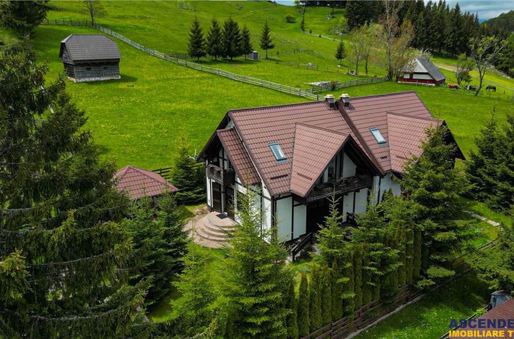 Casă - 4 camere de vanzare FUNDATA - Brasov anunturi imobiliare Brasov