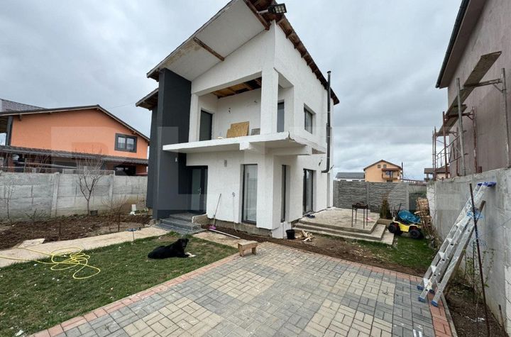Vilă - 3 camere de vanzare AEROPORT - Dolj anunturi imobiliare Dolj