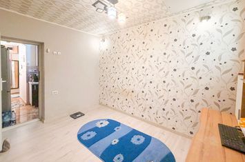 Casă de vânzare 2 camere  Mansarda + Pivnița - Belvedere anunturi imobiliare Bucuresti