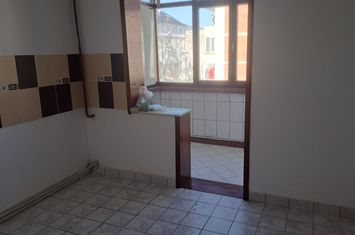 Apartament 3 camere de inchiriat BAIA MARE - Maramures anunturi imobiliare Maramures