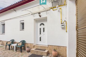 Apartament 2 camere parter în Arad, zona Boul Roşu anunturi imobiliare Arad